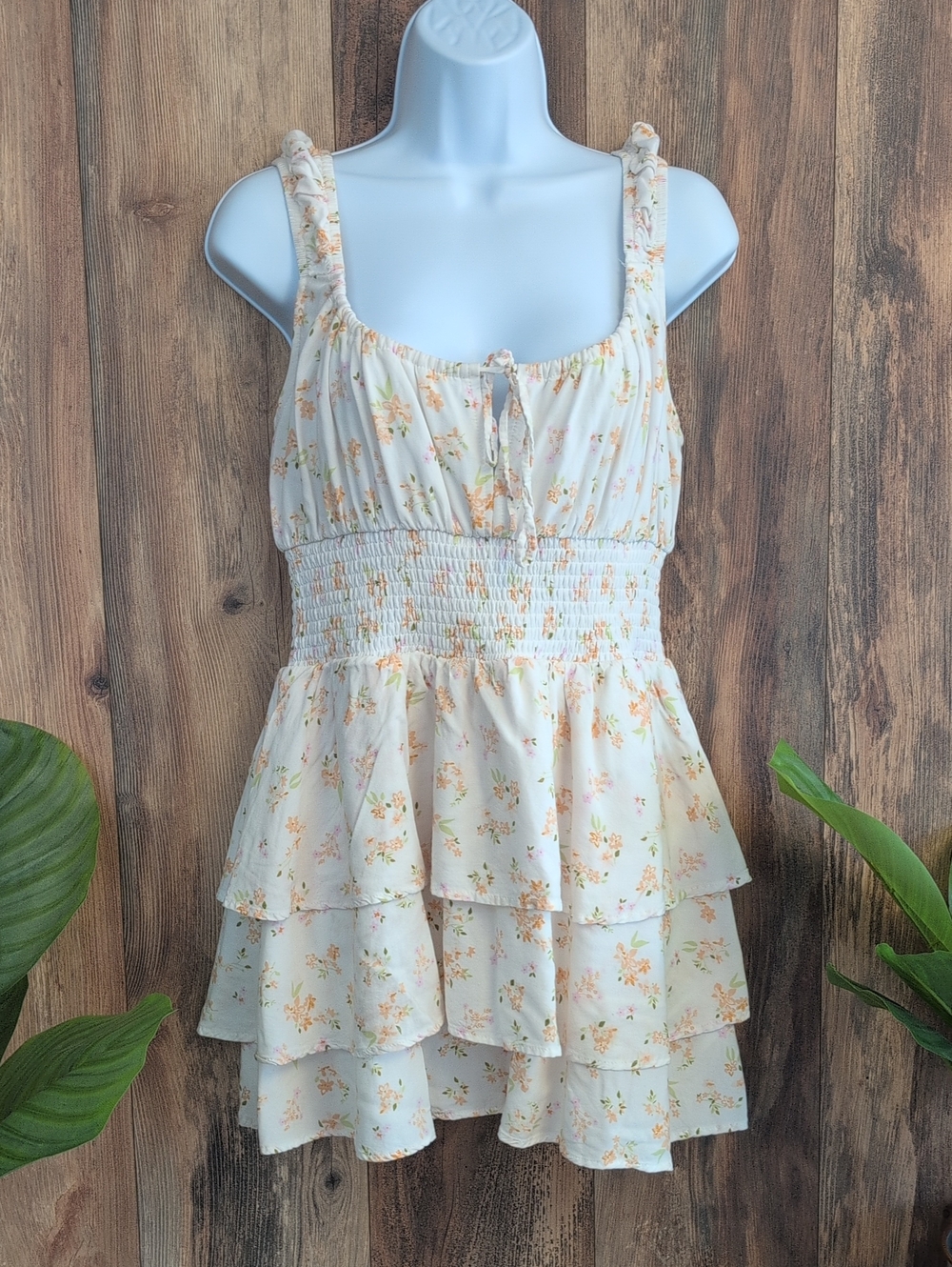 No Boundaries Cream Floral Tiered Romper L          T230